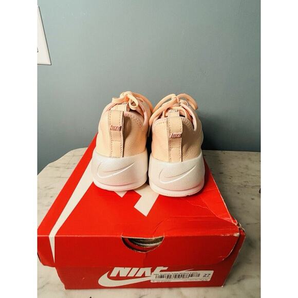 New Nike (8) Women’s Ashin Size 8 Running Shoes Sneakers Peach Crimson Tint NIB - Picture 14 of 16